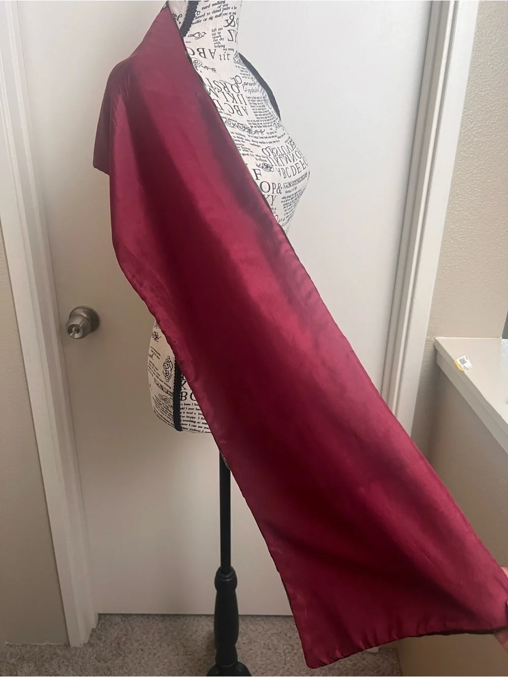 Vintage 100% Silk Velvet Scarf Shawl Green Burgundy Made USA